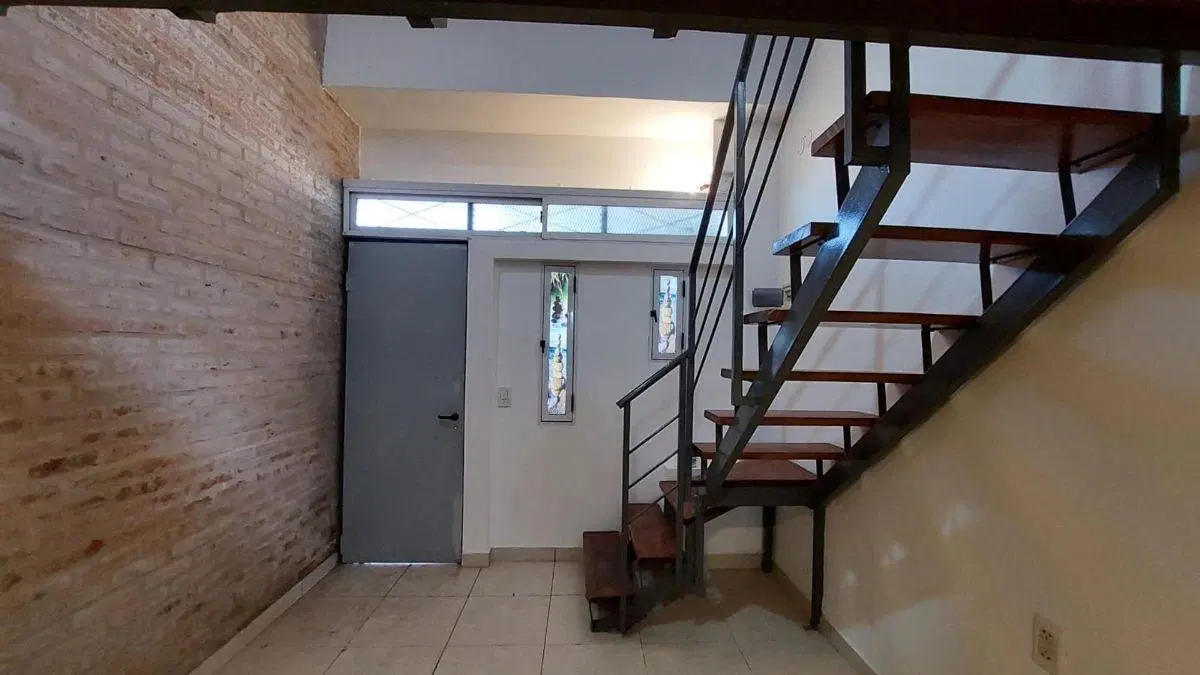 ALQUILER DEPARTAMENTO 2 AMBIENTES BERNAL 2