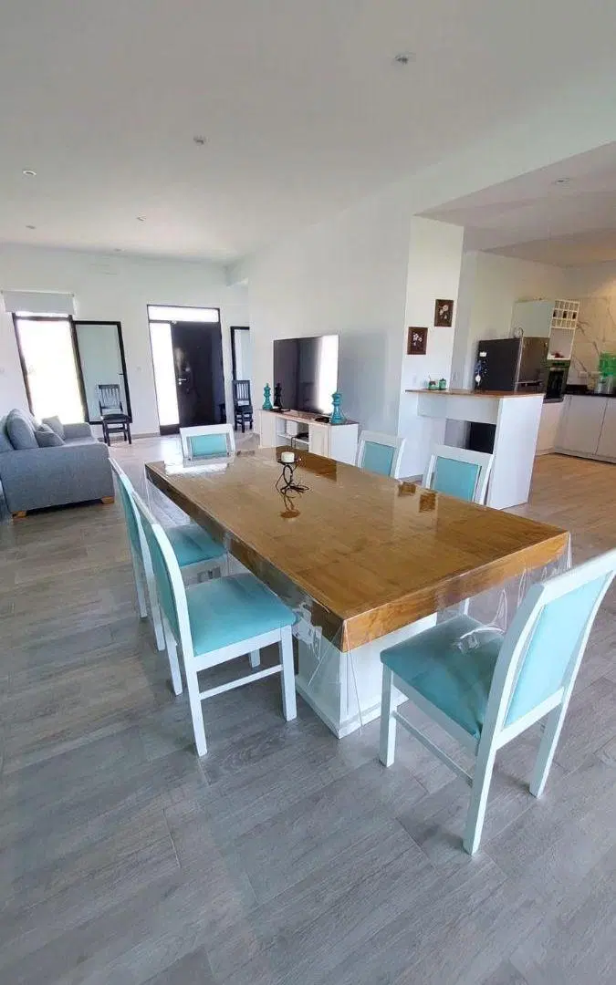 VENTA CASA LA VICTORIA POLO COUNTRY CLUB 5 AMBIENTES!!! 5