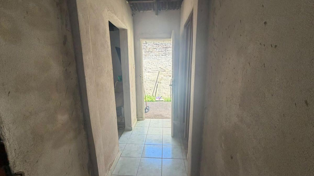 Foto de VENTA CASA CON CONSTRUCCIÓN A FINALIZAR, imagen 2