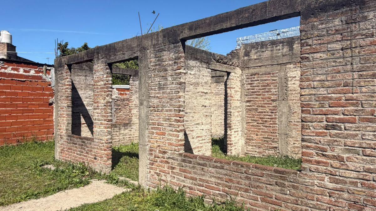 Foto de VENTA CASA CON CONSTRUCCIÓN A FINALIZAR, imagen 5