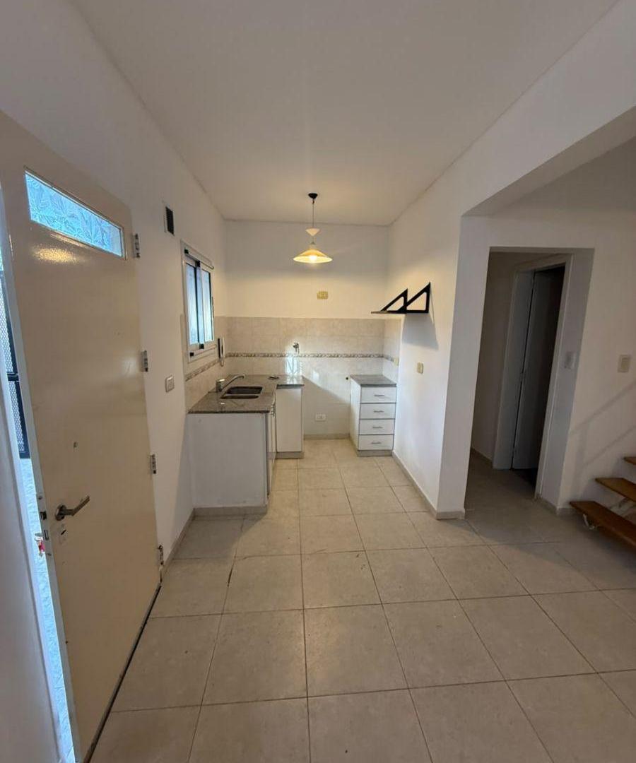 Foto de ALQUILER DEPARTAMENTO QUILMES 2 AMBIENTES CON PATIO, imagen 3