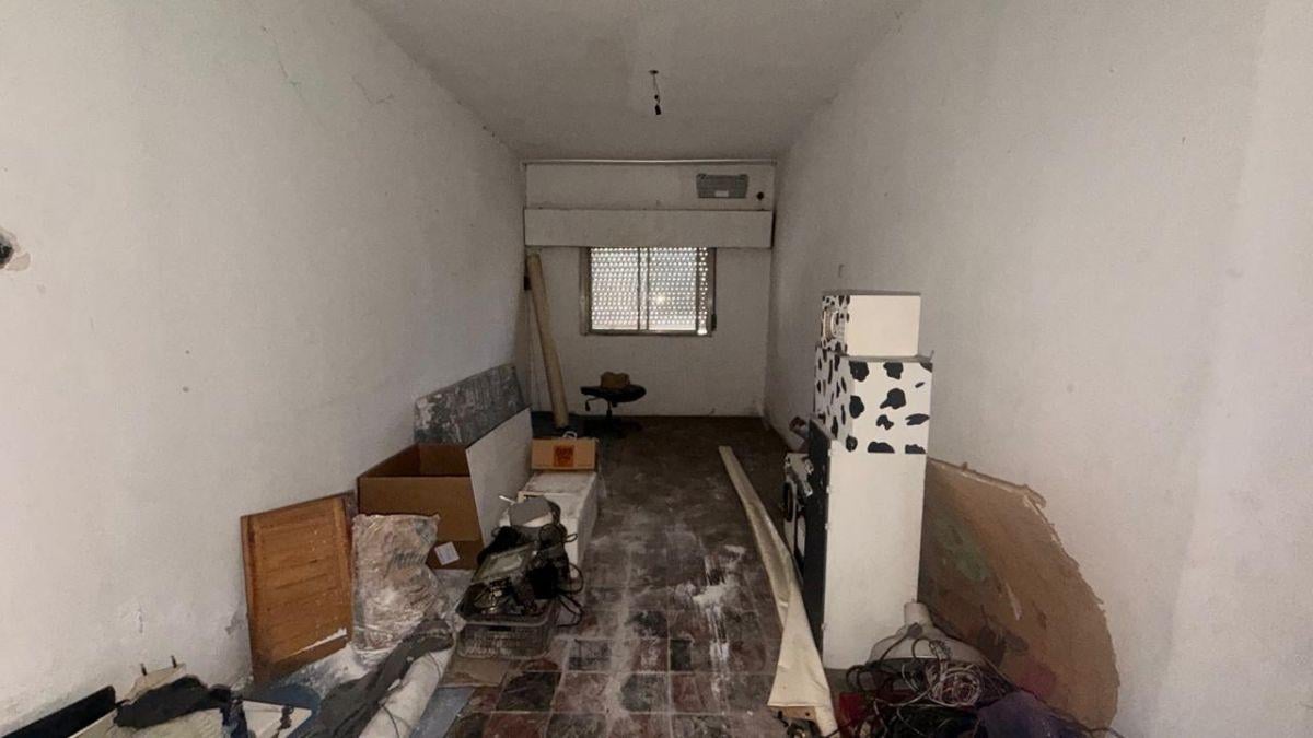 Foto de VENTA CASA + LOCAL COMERCIAL A REFACCIONAR QUILMES ESTE, imagen 2