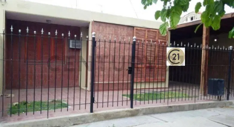 Oportunidad, casa ampliada en Barrio Jardín Policial 1