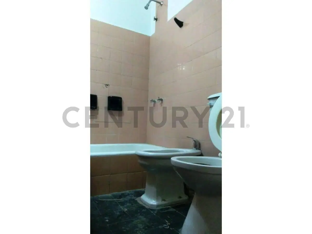 Oportunidad, casa ampliada en Barrio Jardín Policial 5