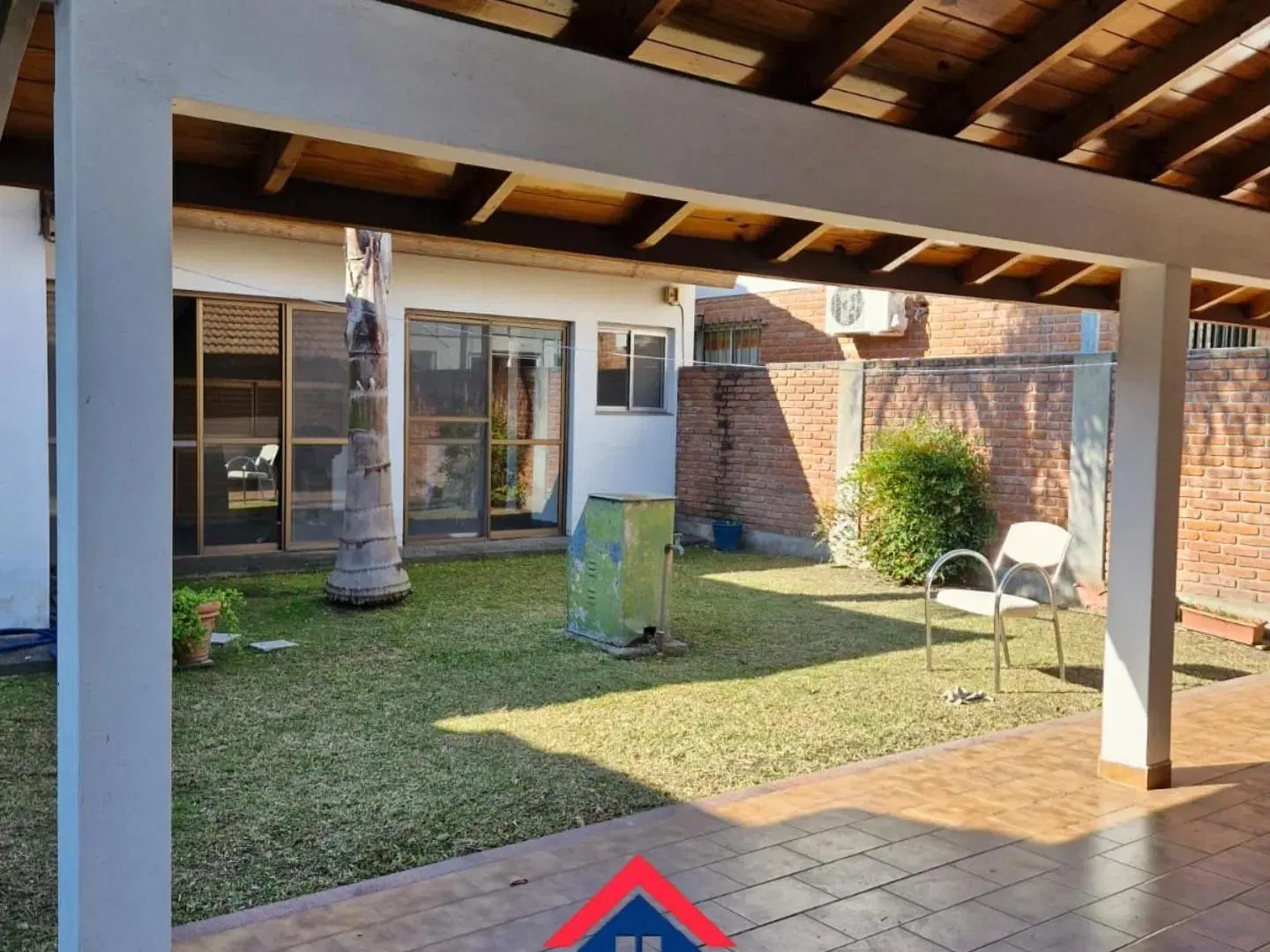 ALQUILER : Hermoso Chalet en Monte Grande 4