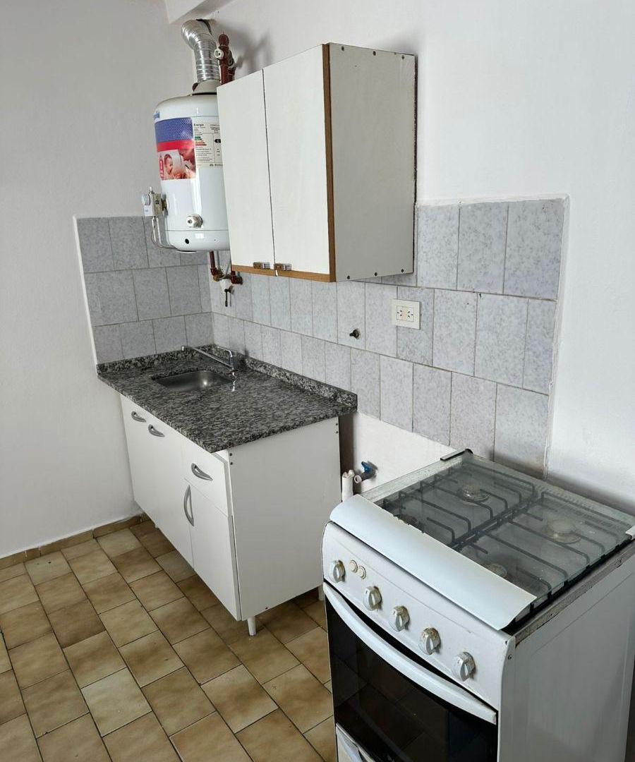 Foto de SE VENDE HERMOSO DEPARTAMENTO EN BARRIO ALBERDI, imagen 5