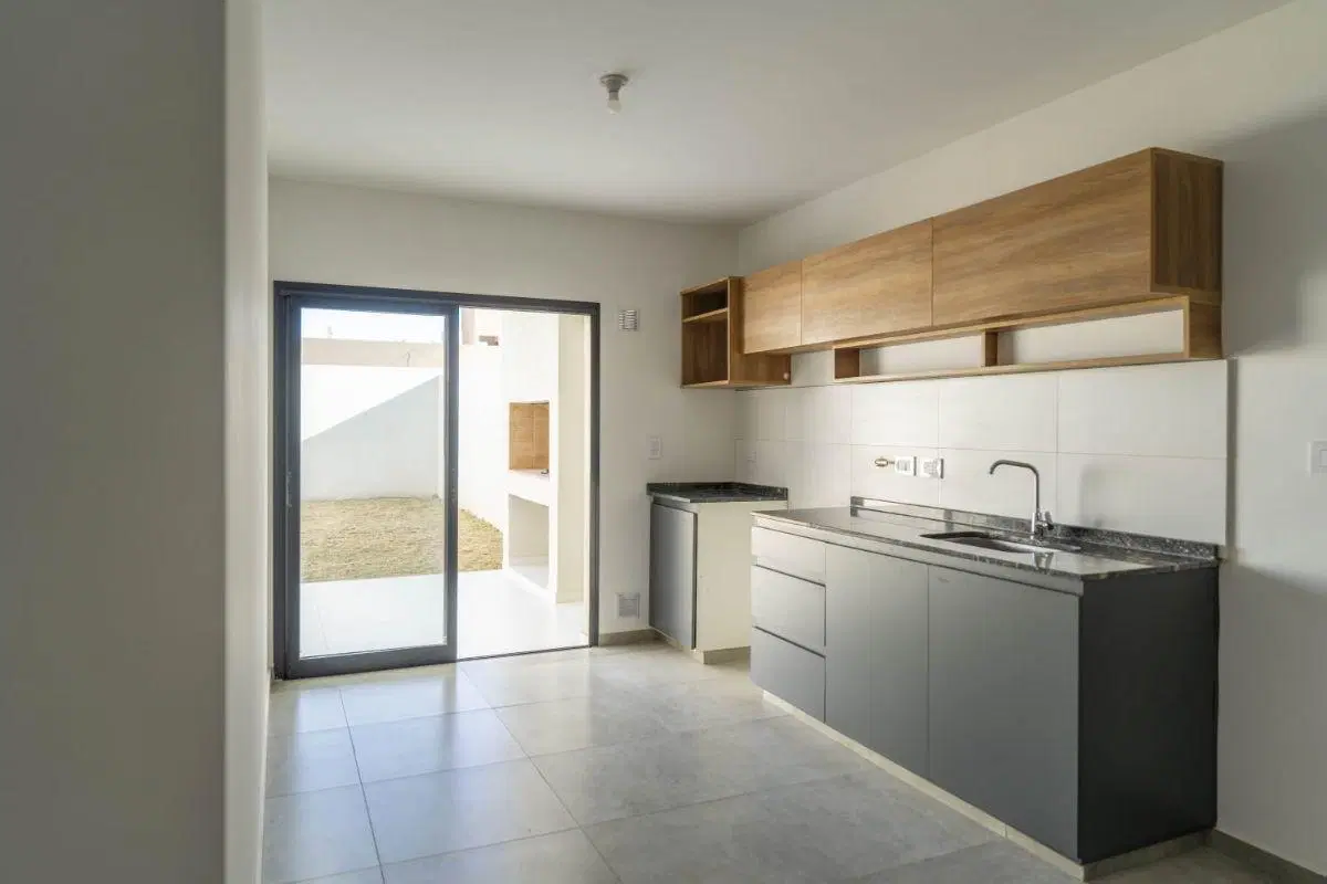 DUPLEX A ESTRENAR EN DOCTA AVENIDA-2 DORMITORIOS-GALERIA CON ASADOR-PATIO 3