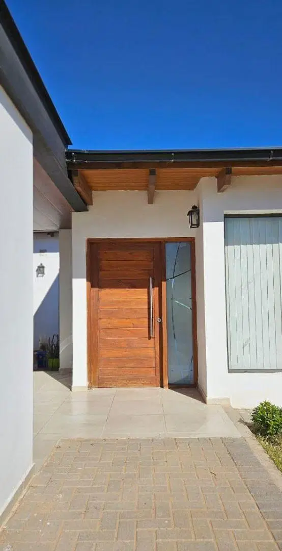 Casa en Alquiler en Parterres – 7 Soles | 3 Dormitorios | Pileta | 600 m² de Terreno 3
