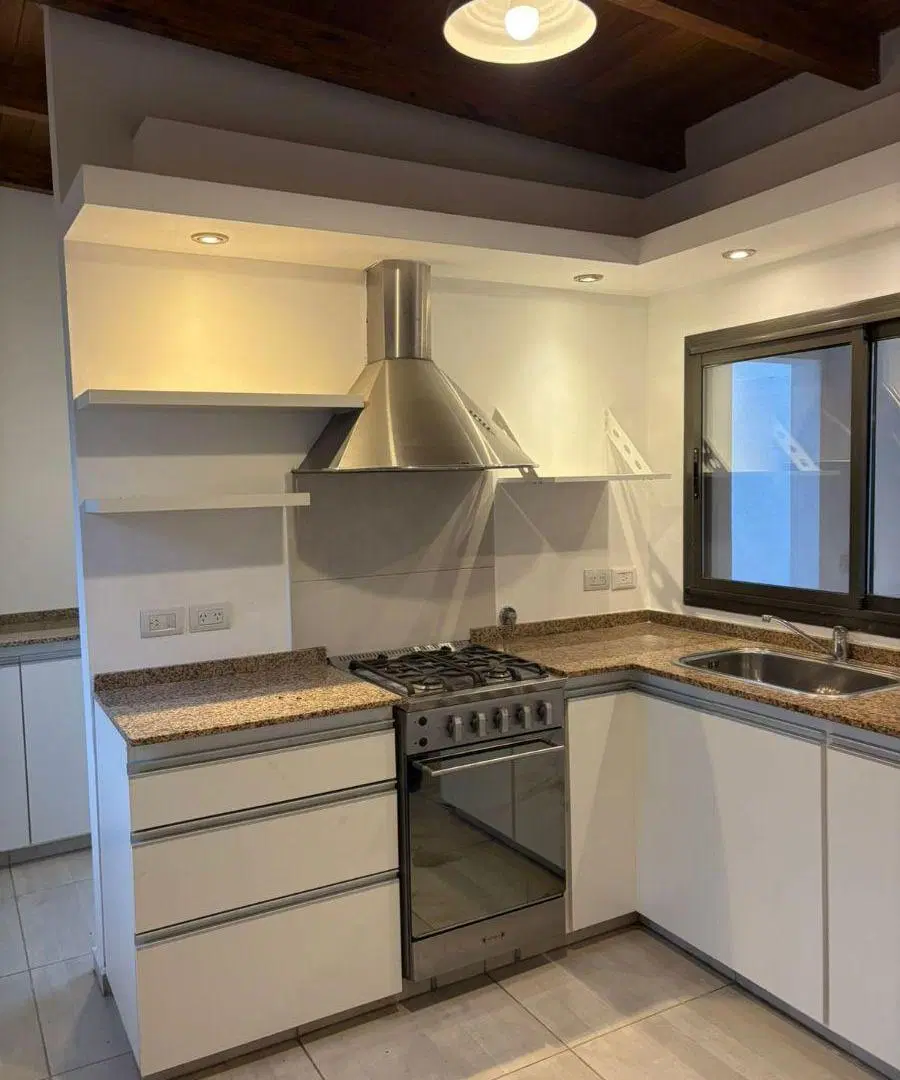Casa en Alquiler en Parterres – 7 Soles | 3 Dormitorios | Pileta | 600 m² de Terreno 4
