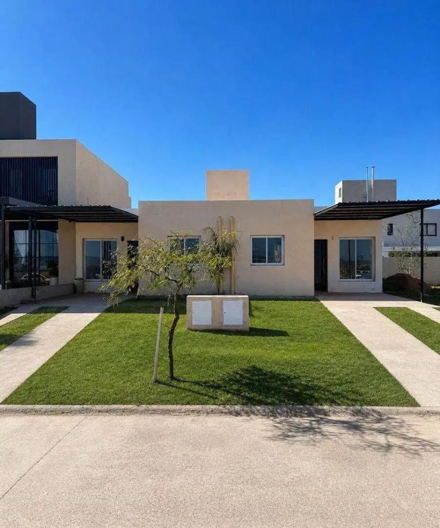 OPORTUNIDAD!!!DÚPLEX DE 2 DORMITORIOS A LA VENTA EN RINCONES DE MANANTIALES 2