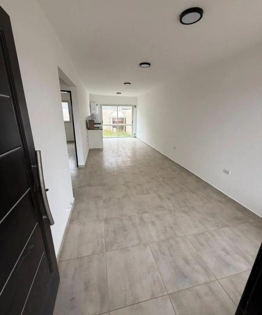 OPORTUNIDAD!!!DÚPLEX DE 2 DORMITORIOS A LA VENTA EN RINCONES DE MANANTIALES 1