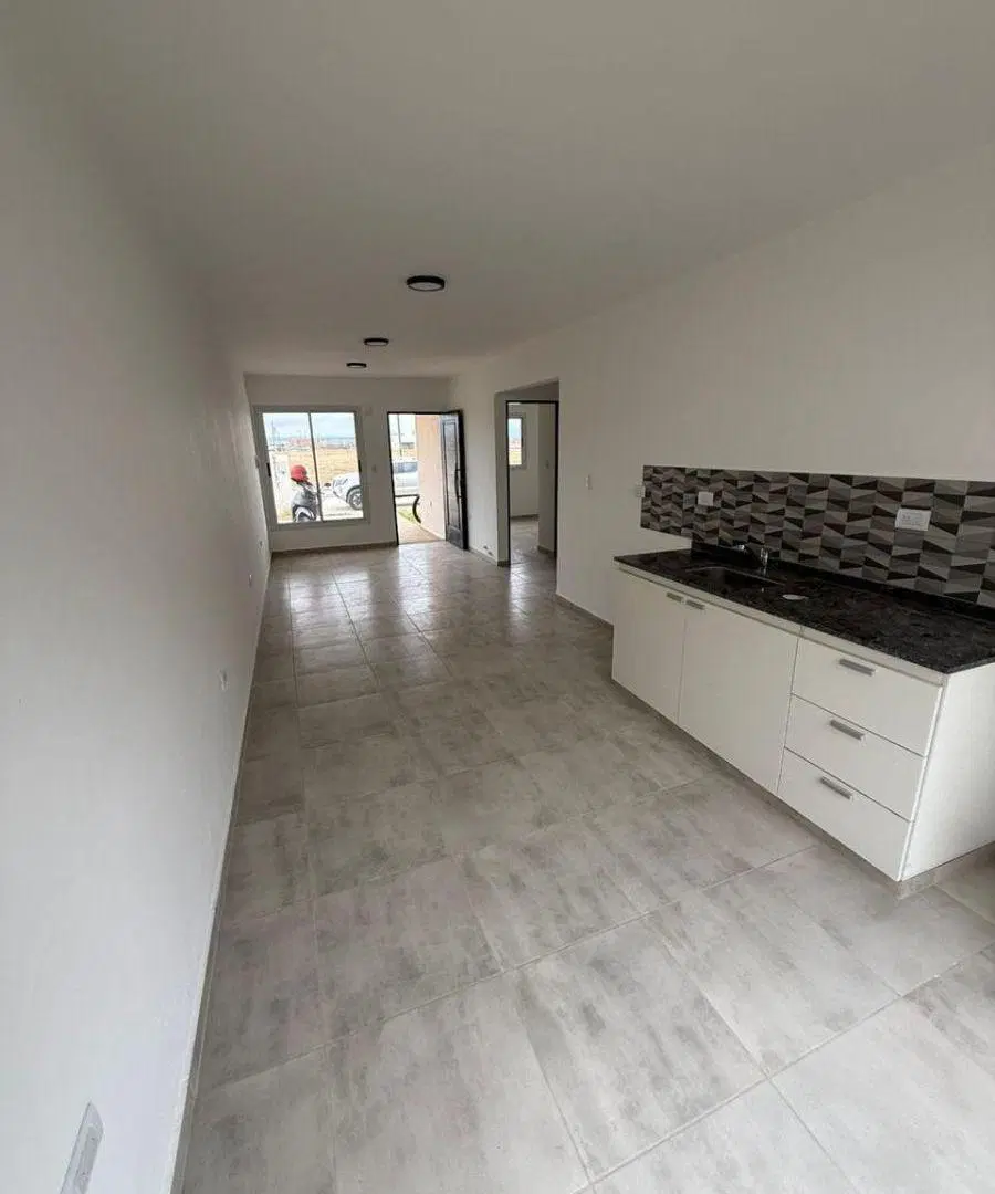 OPORTUNIDAD!!!DÚPLEX DE 2 DORMITORIOS A LA VENTA EN RINCONES DE MANANTIALES 3
