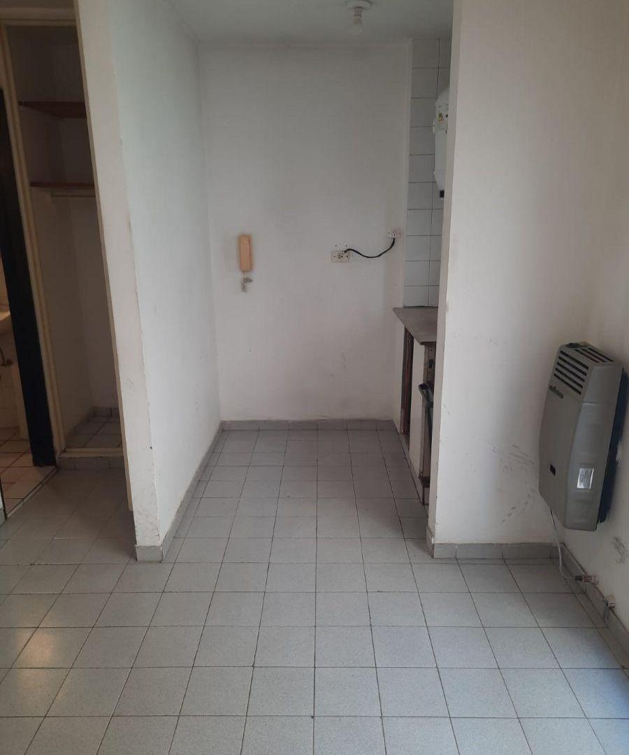 Foto de OPORTUNIDAD!!!MONOAMBIENTE EN ALQUILER – NEUQUÉN 145 | BARRIO ALBERDI, imagen 2