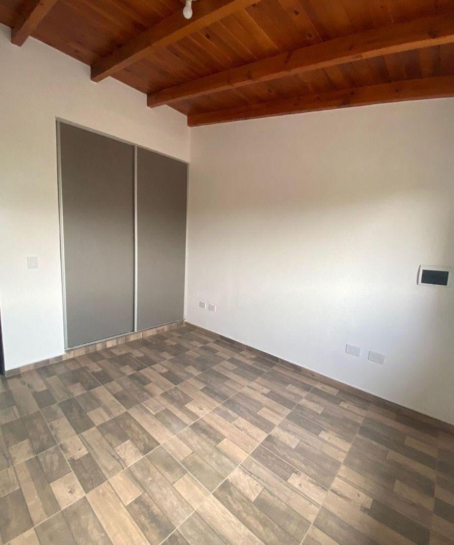Foto de DUPLEX DE 3 DORMITORIOS CON PILETA EN DOCTA- ETAPA 1, imagen 3