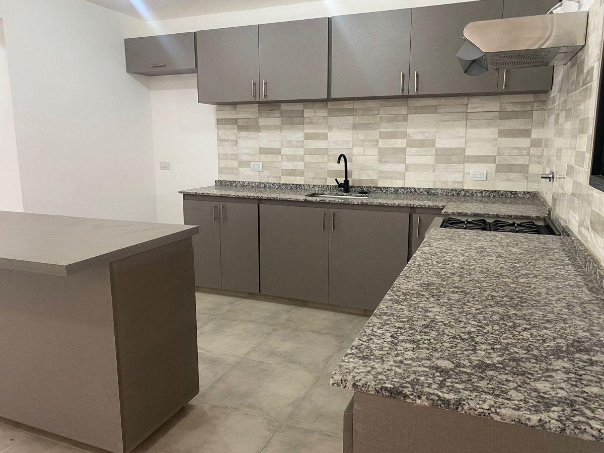 Foto de DUPLEX DE 3 DORMITORIOS CON PILETA EN DOCTA- ETAPA 1, imagen 4