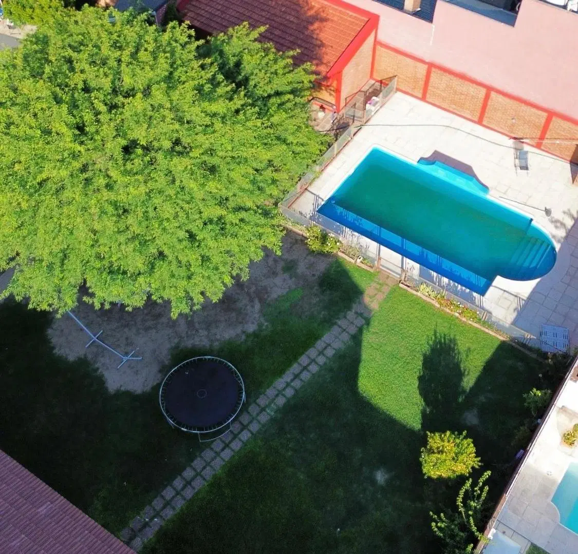 Casa de Tres Dormitorios en Venta Tejas Del Sur 5