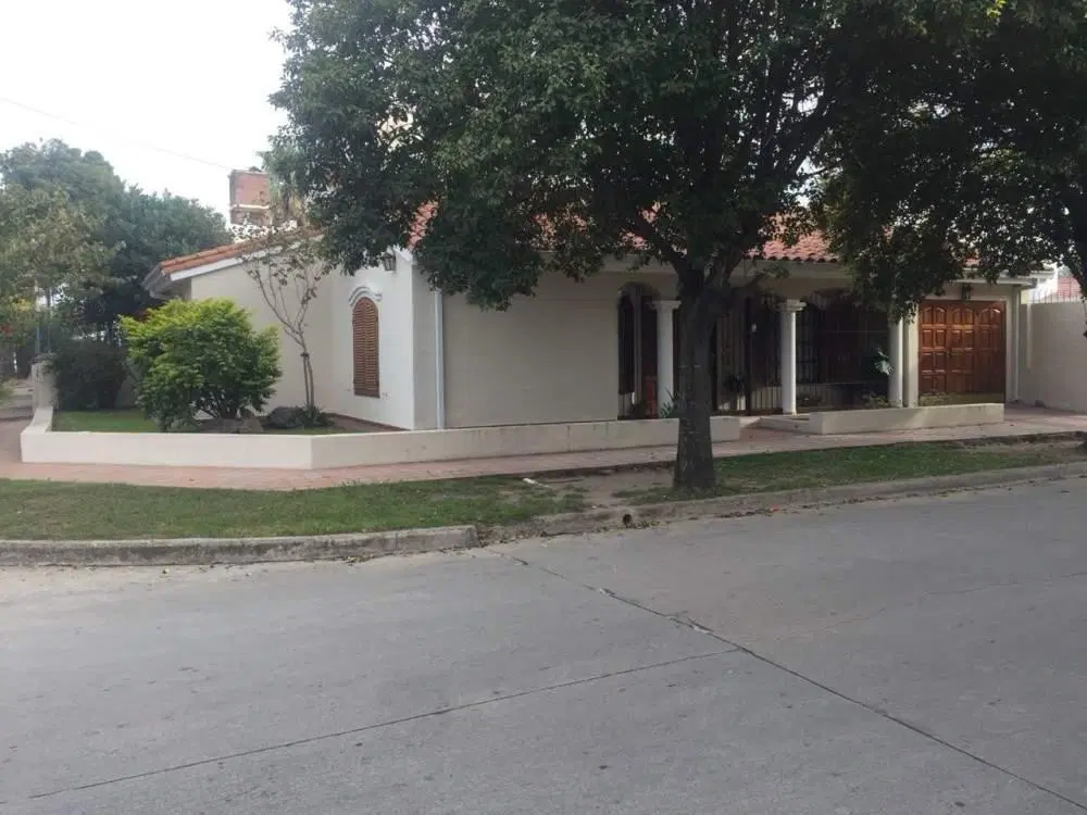 Casa en Venta en Alejandro Centeno 5