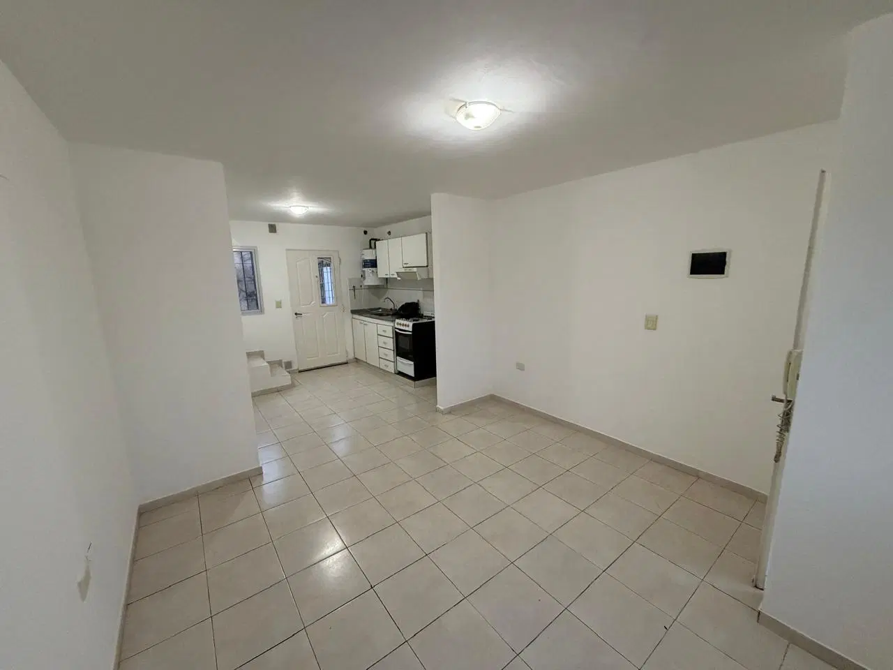 Departamento de Un Dormitorio en Alquiler con Cochera 3