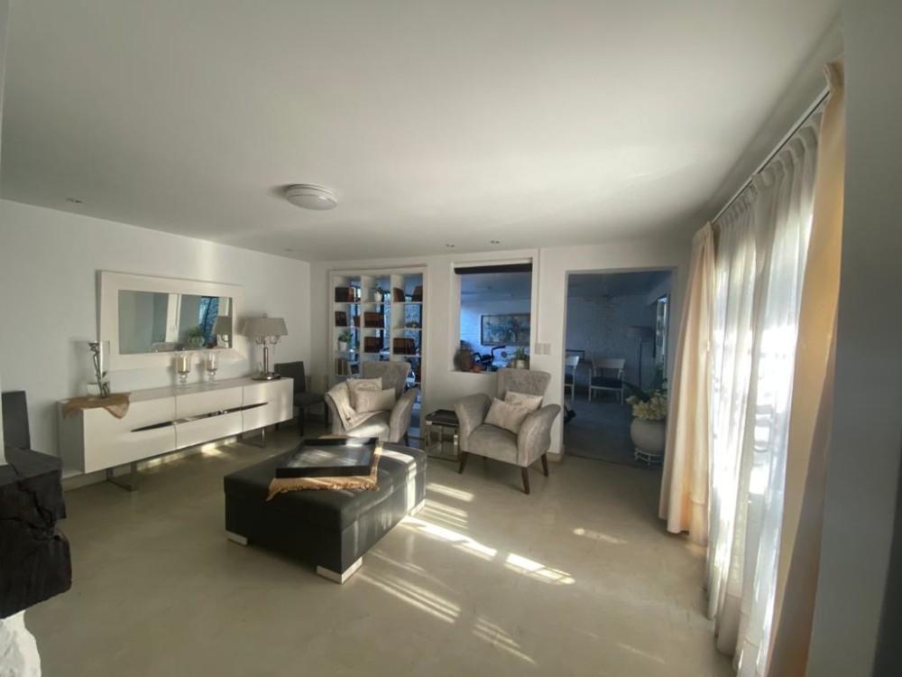 Casa en Venta en Villa Centenario