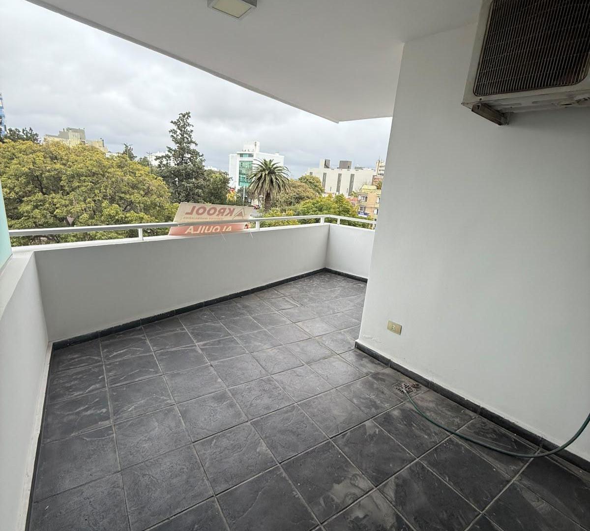 Foto de Departamento en Alquiler de Dos Dormitorios con Balcón, imagen 3