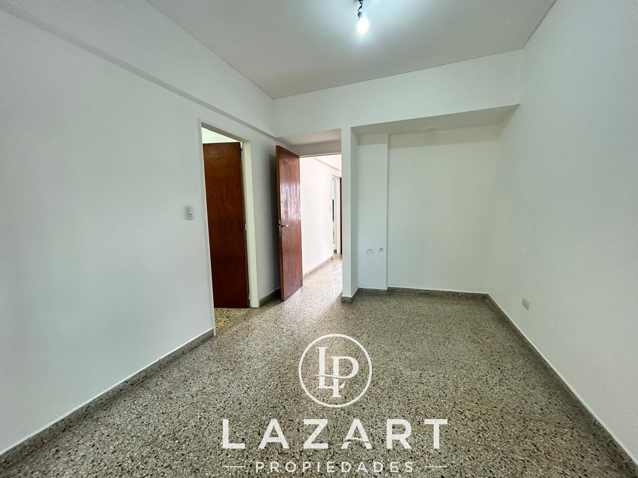 Foto de PH 4 ambientes en Jose León Suarez con terraza!, imagen 3