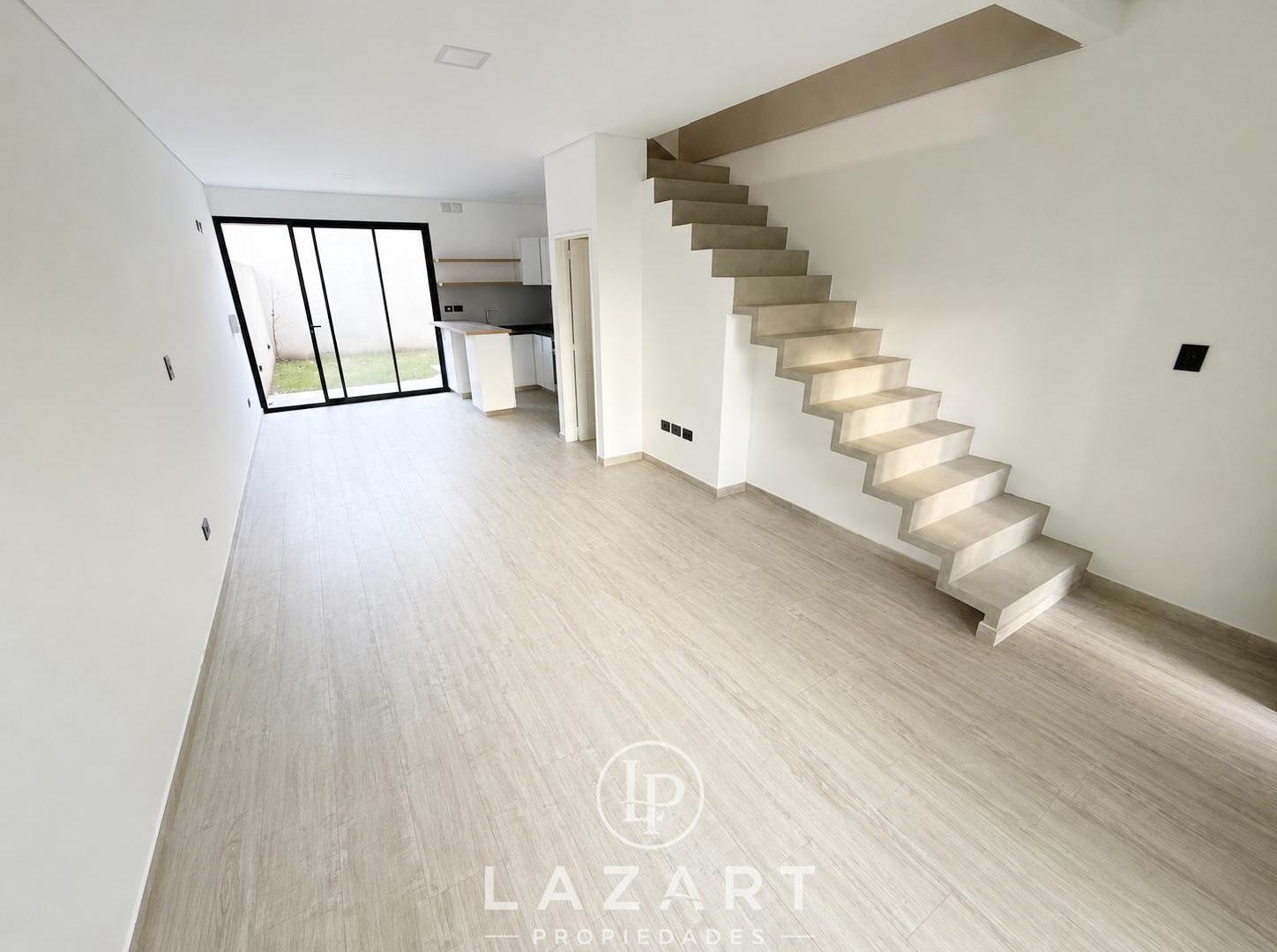 Foto de DUPLEX A ESTRENAR 4 AMBIENTES CON JARDIN Y PARRILLA!, imagen 2