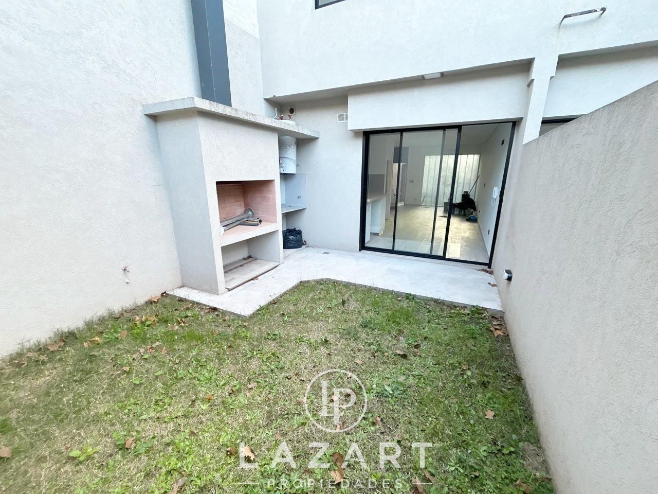 Foto de DUPLEX A ESTRENAR 4 AMBIENTES CON JARDIN Y PARRILLA!, imagen 5