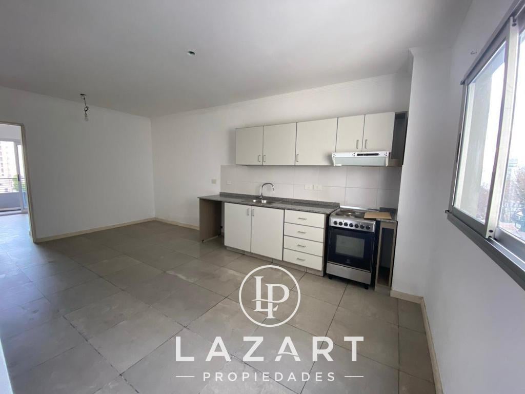 Foto de Departamento 2 amb. con cochera en Villa Ballester centro!, imagen 1