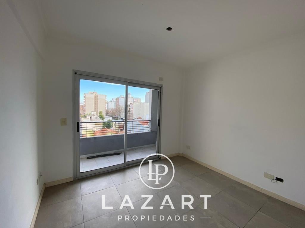 Foto de Departamento 2 amb. con cochera en Villa Ballester centro!, imagen 2