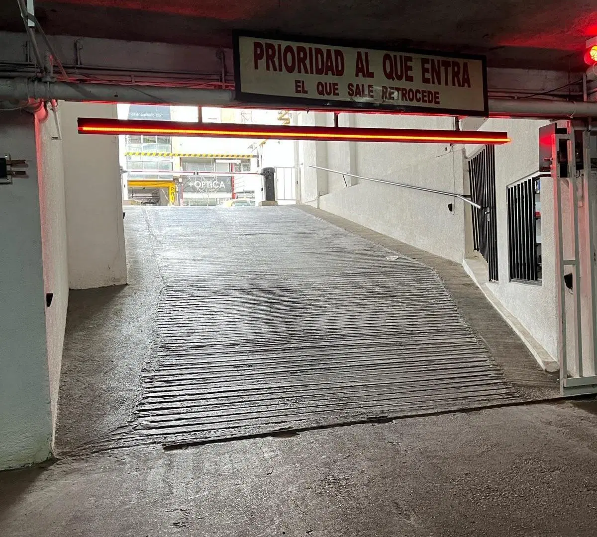 Cochera en alquiler Bº Centro 4