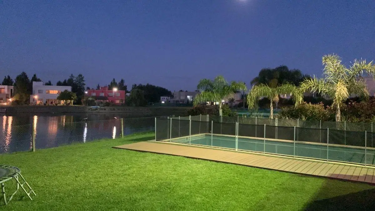 Casa en venta a la laguna, terreno de 756 m², en El Principado, Canning 5