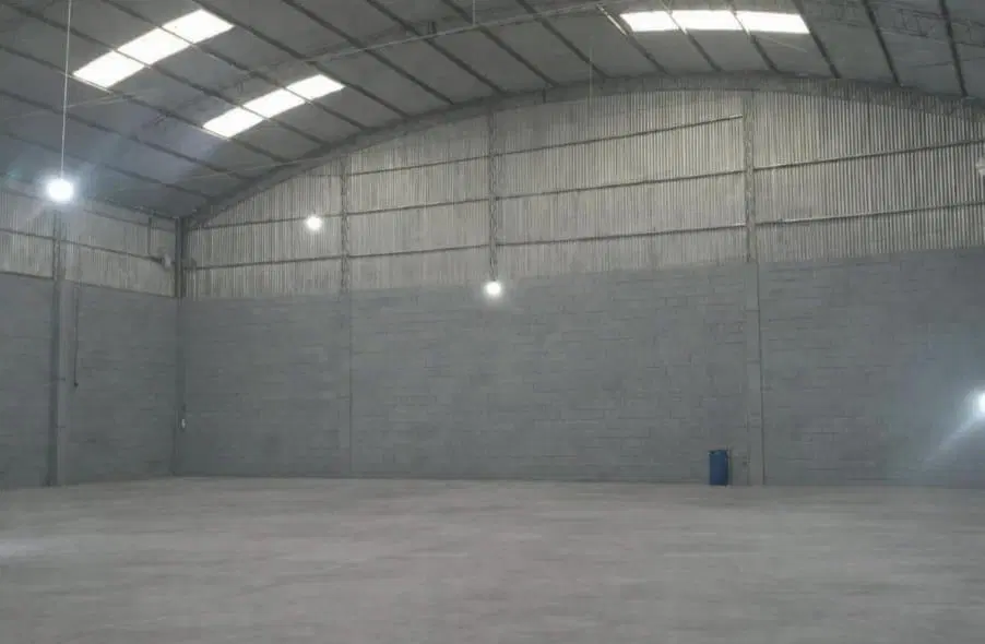 VENTA GALPON INDUSTRIAL VILLA ESQUIU A ESTRENAR 2