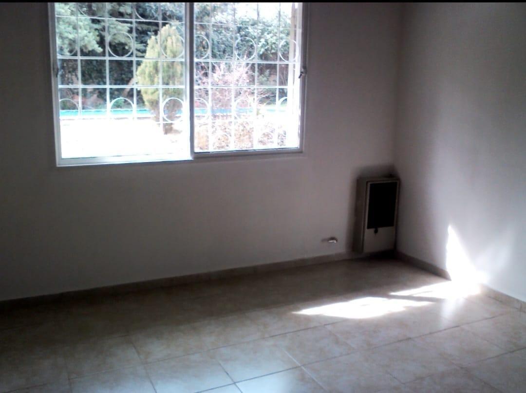 Foto de VENTA CASA 2 DORMITORIOS SALDAN PILETA OPORTUNIDAD, imagen 5