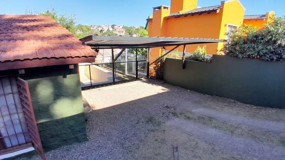 VENTA CASA 2 DORM CON PILETA CERRO DEL SOL SALSIPUEDES 5
