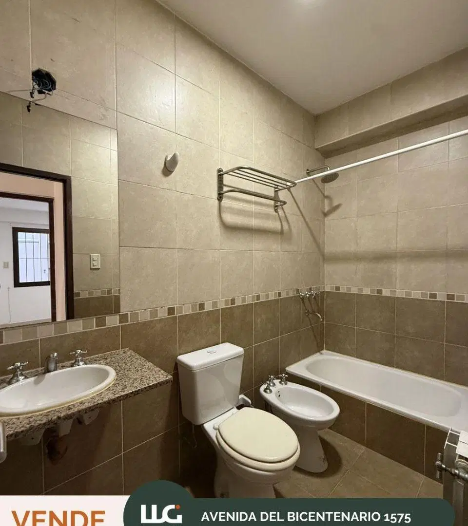 DEPARTAMENTO EN VENTA, 1 HABITACION, Y PATIO. AV. BICENTENARIO DE LA BATALLA DE SALTA 4