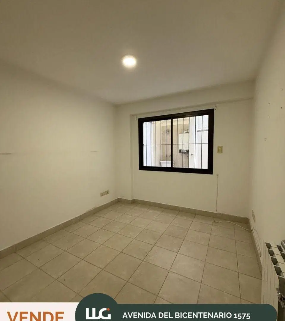 DEPARTAMENTO EN VENTA, 1 HABITACION, Y PATIO. AV. BICENTENARIO DE LA BATALLA DE SALTA 5