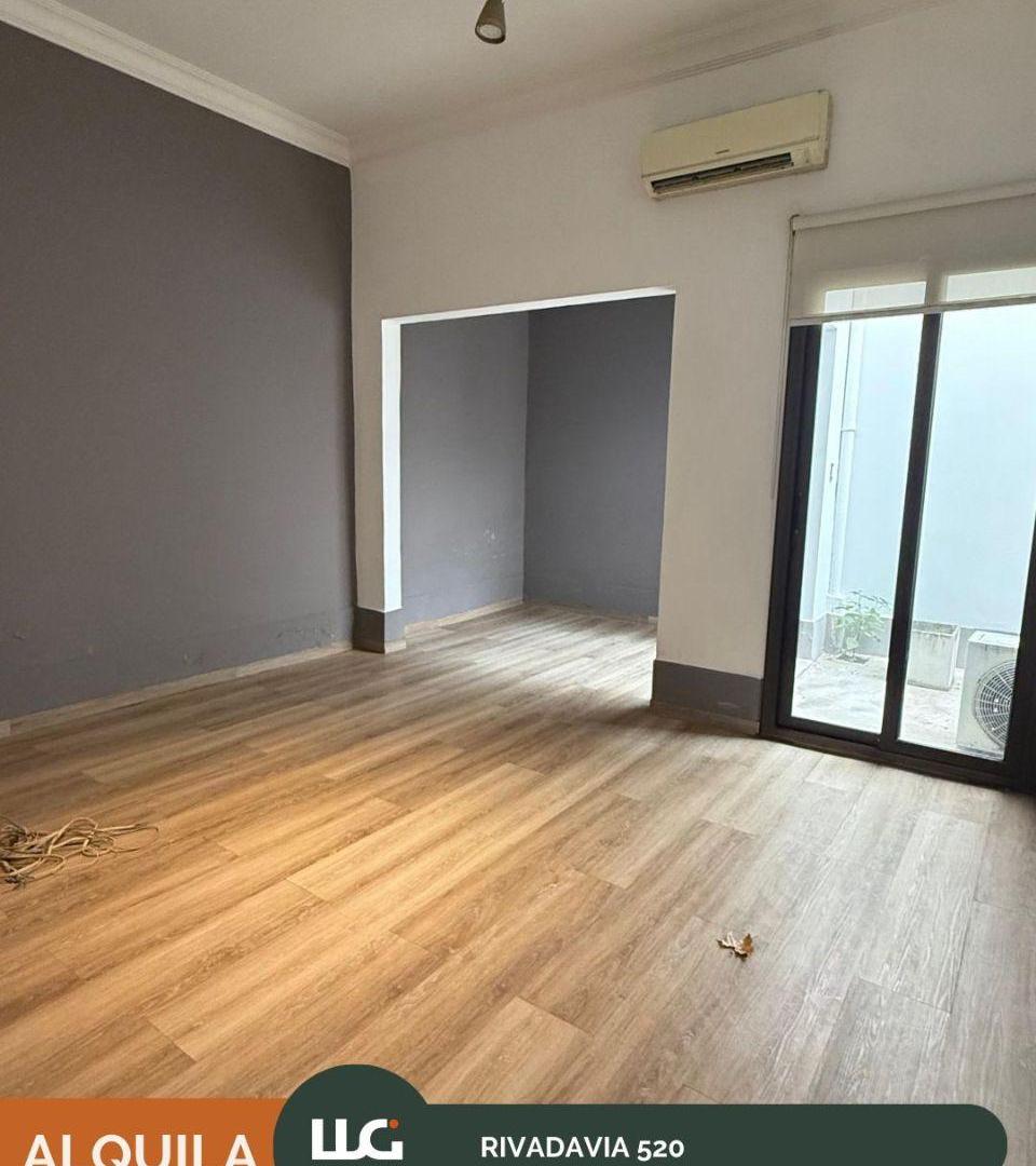 Foto de ALQUILO CASA, USO COMERCIAL, RIVADAVIA 520, CENTRO., imagen 4