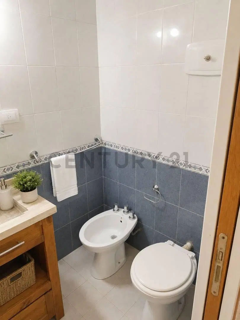Excelente dúplex 2 ambientes con cochera en zona privilegiada 5