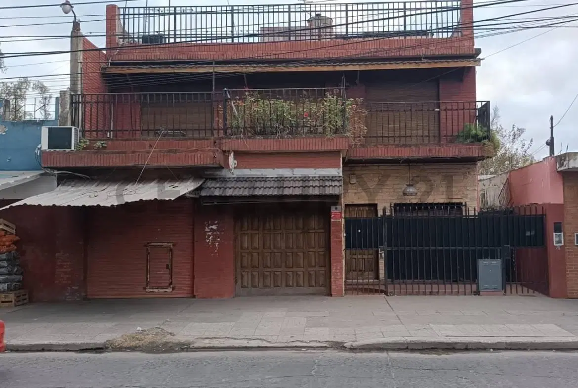 Oportunidad de inversión - Casa de 6 Habientes con gran potencial 3