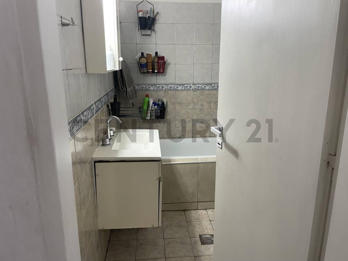 Foto de PH 4 ambientes con amplia terraza y balcón APTO CRÉDITO – Ciudadela, imagen 1