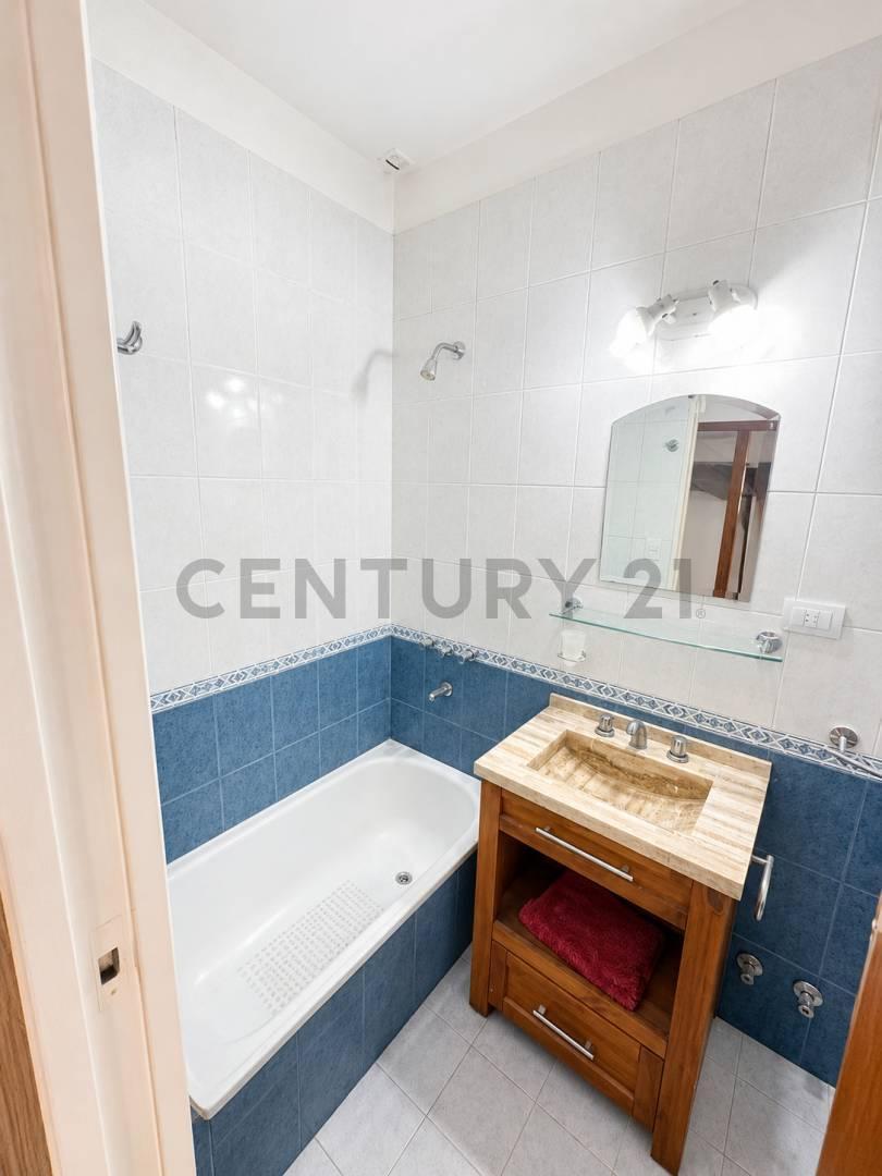 Foto de Excelente dúplex 2 ambientes con cochera en zona privilegiada, imagen 5