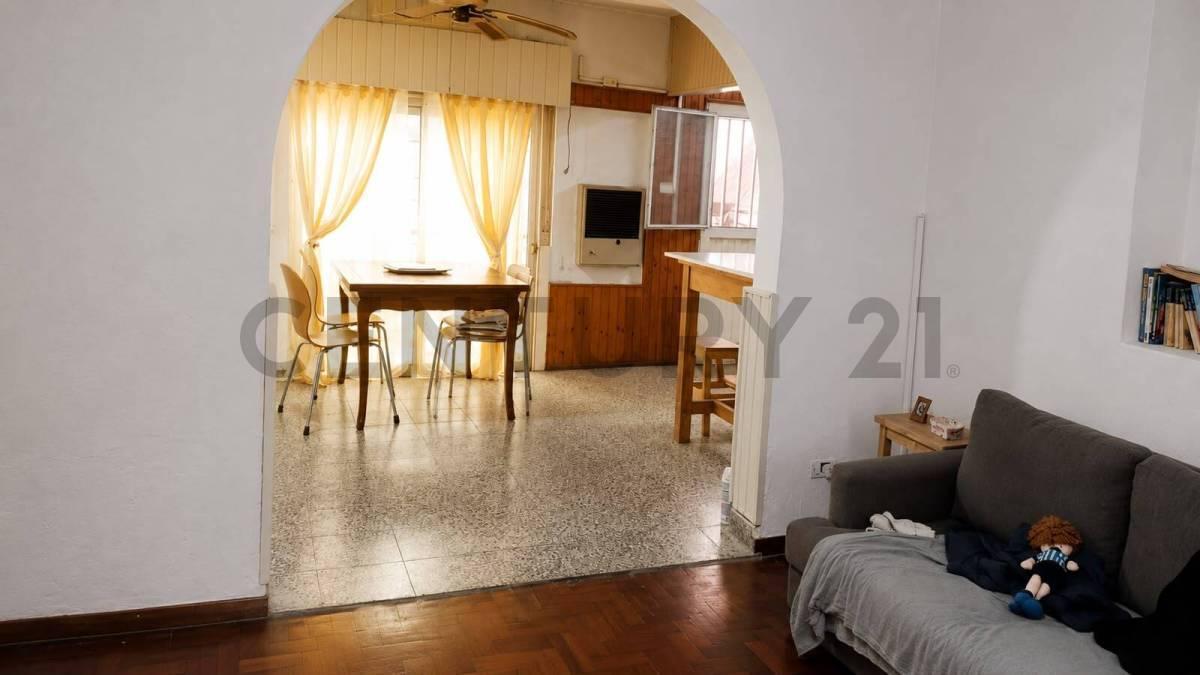 Foto de Casa de 4 ambientes en venta | Hurlingham, imagen 1