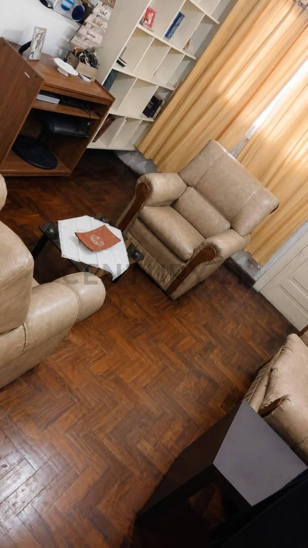 Foto de Casa de 4 ambientes en venta | Hurlingham, imagen 2