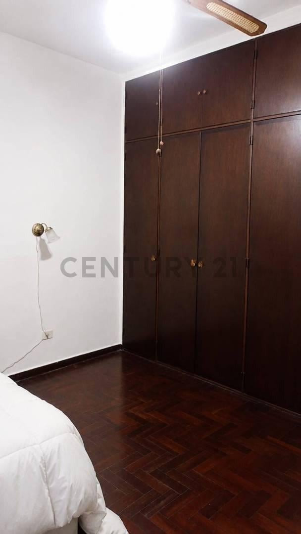 Foto de Casa de 4 ambientes en venta | Hurlingham, imagen 3