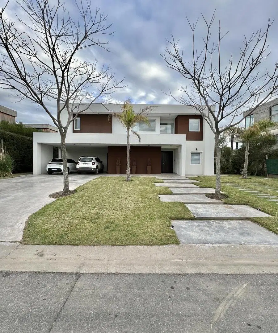 Venta casa El Golf Nordelta 3