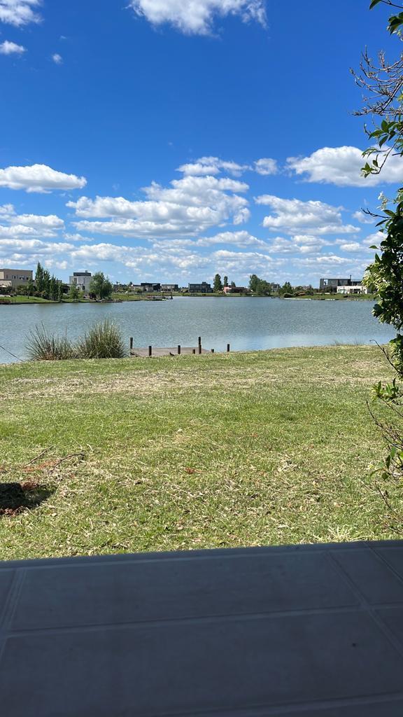 Foto de venta Casa a la laguna san Sebastián, imagen 1