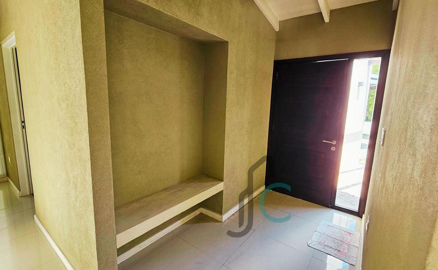 Foto de Casa a la Laguna en Venta en Barrio San Benito, imagen 4