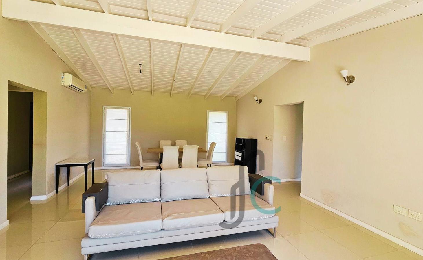 Foto de Casa a la Laguna en Venta en Barrio San Benito, imagen 2