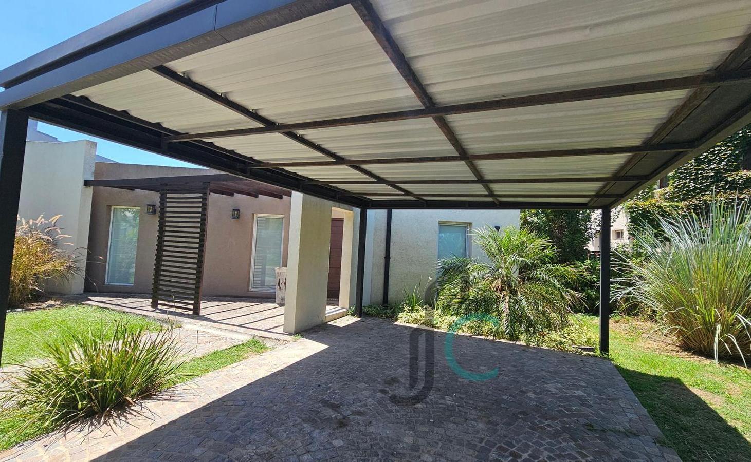 Foto de Casa a la Laguna en Venta en Barrio San Benito, imagen 3