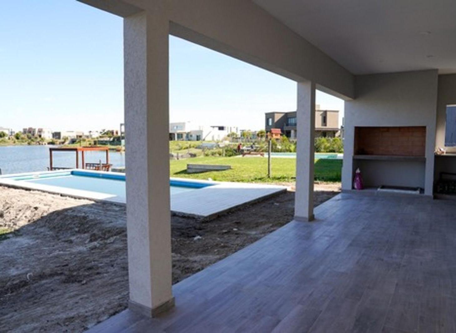 Foto de VENTA CASA A LA LAGUNA SAN SEBASTIAN, imagen 4